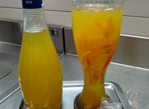 Una foto de Naranchello (Licor de Naranja)