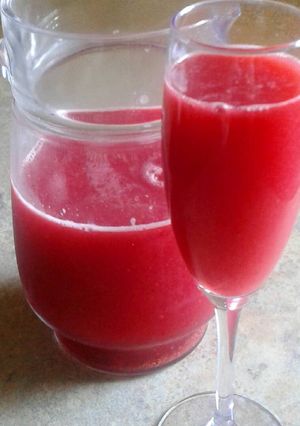 Una foto de Jugo de frambuesas