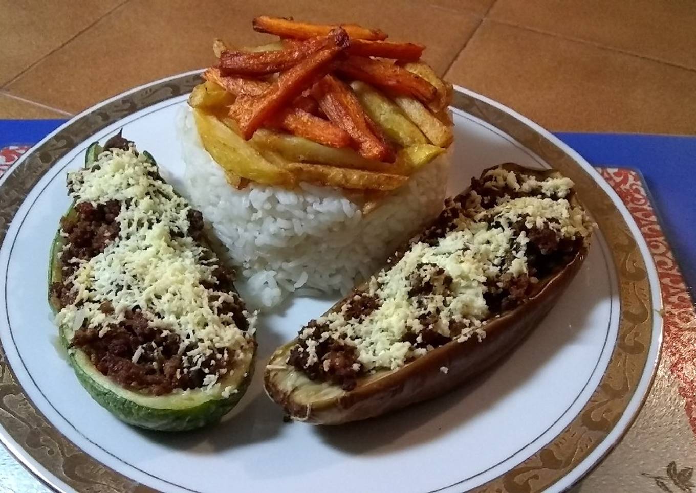 Berenjena y calabacín relleno de carne molida
