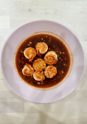 A picture of Garlic Prawns.