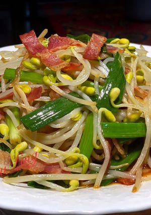 蔥爆黃豆芽 的食譜成品照片
