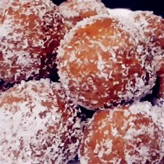 A picture of Malai Laddu.