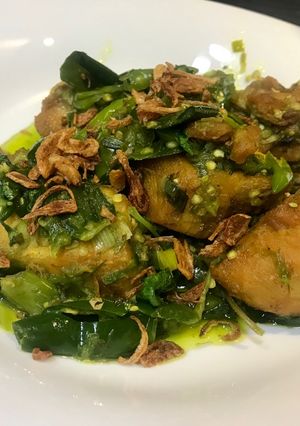 Foto resep Ayam Goreng Cabai Hijau Kemangi