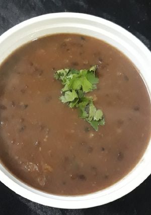 A picture of Makhni Dal.