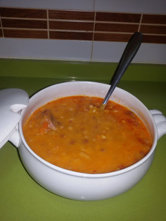 Una foto de Judías blancas con chorizo con thermomix