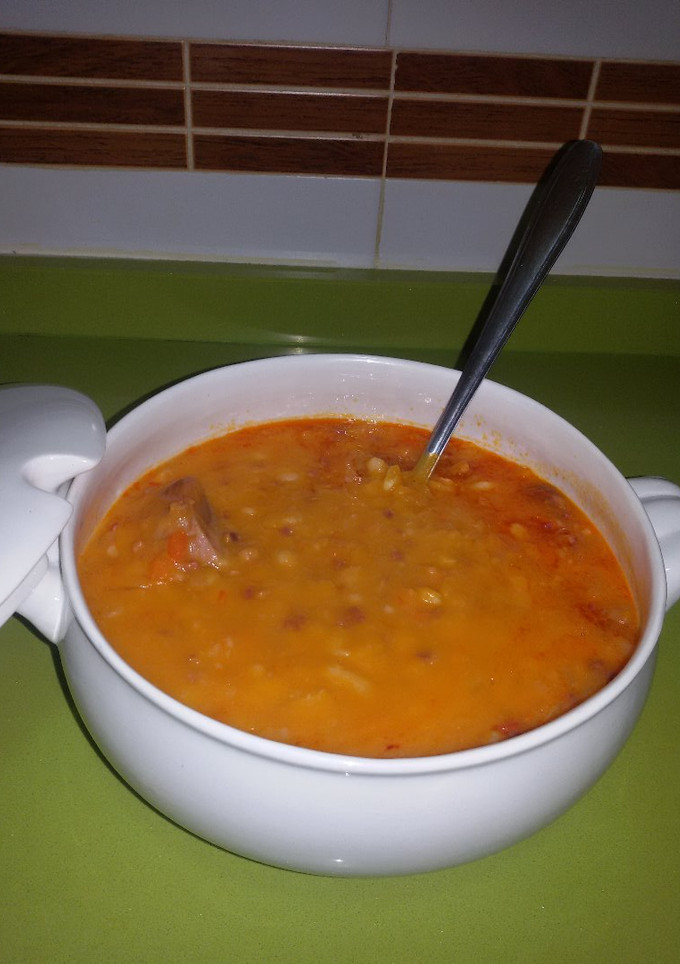 Una foto de Judías blancas con chorizo con thermomix