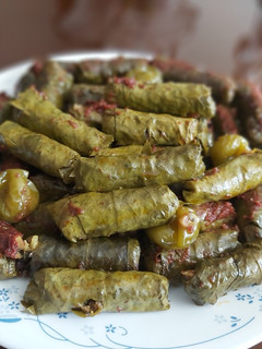 عکسی از دستور دلمه برگ مو ترکی