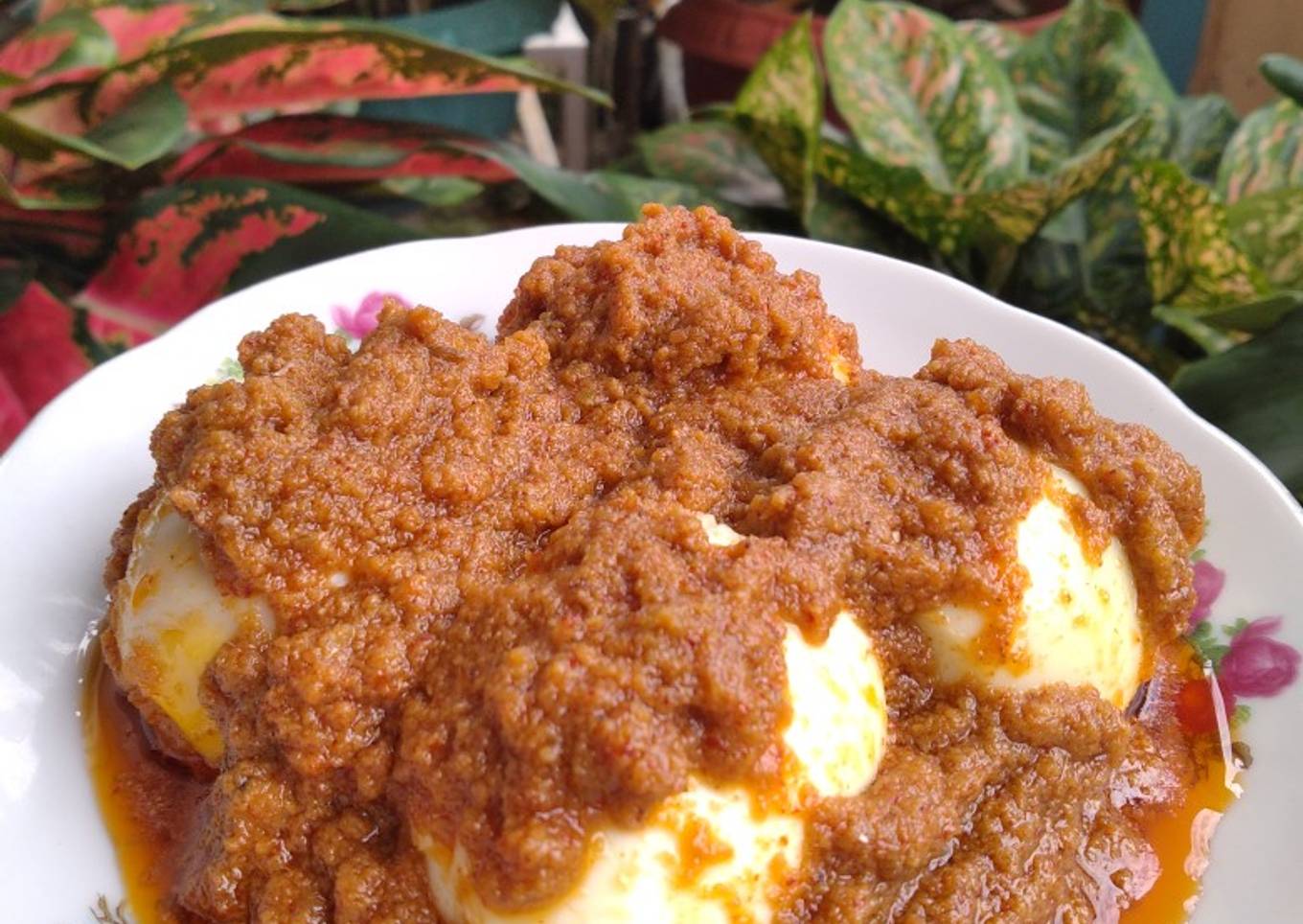 Rendang telur