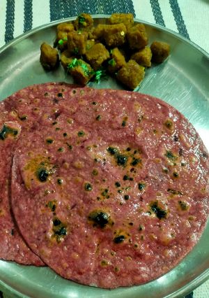 A picture of Beetroot Roti.