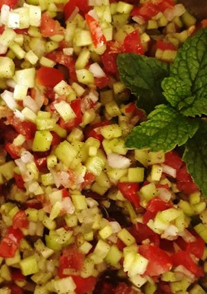 عکسی از دستور سالاد شیرازی