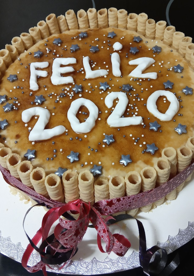 Una foto de Tarta fresca de crema catalana