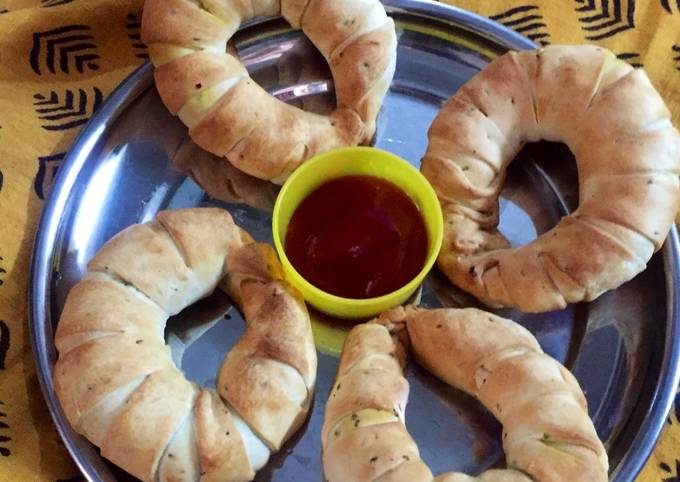 Steps to Prepare Award-winning Baked khaja ring stuffed with peas