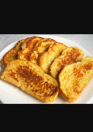 A picture of French toast.