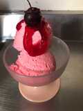 Helado de frutos rojos a partir de merengue suizo
