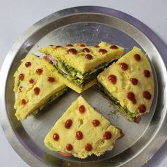 A picture of Khaman Dhokla Sandwich 🥪.