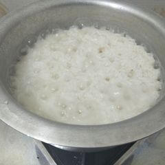 A picture of Boiled rice.
