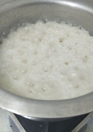A picture of Boiled rice.