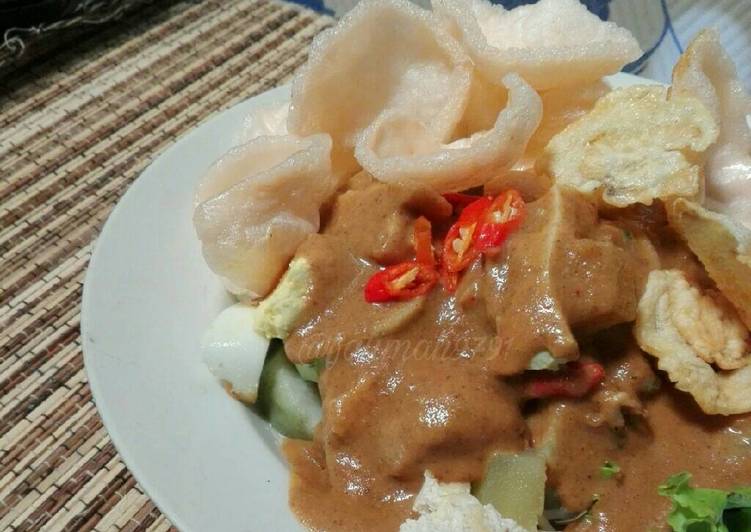 Gado-gado aka salad jawa