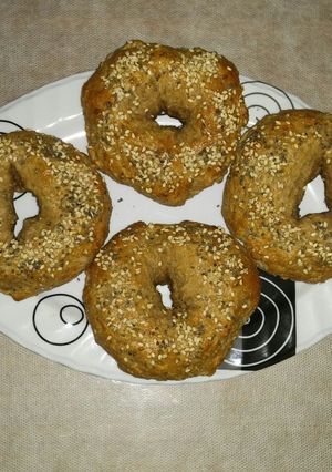 Una foto de Bagels integrales rápidas sin levadura