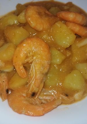 Una foto de Patatas marineras estilo fácil