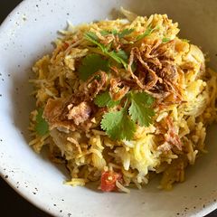 A picture of Biryani Inspired Chicken Mazegohan.