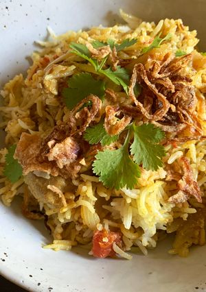 A picture of Biryani Inspired Chicken Mazegohan.