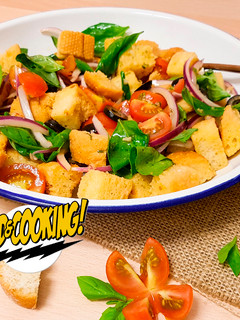 Una foto de Panzanella