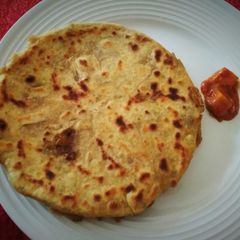 A picture of Aloo Paratha.