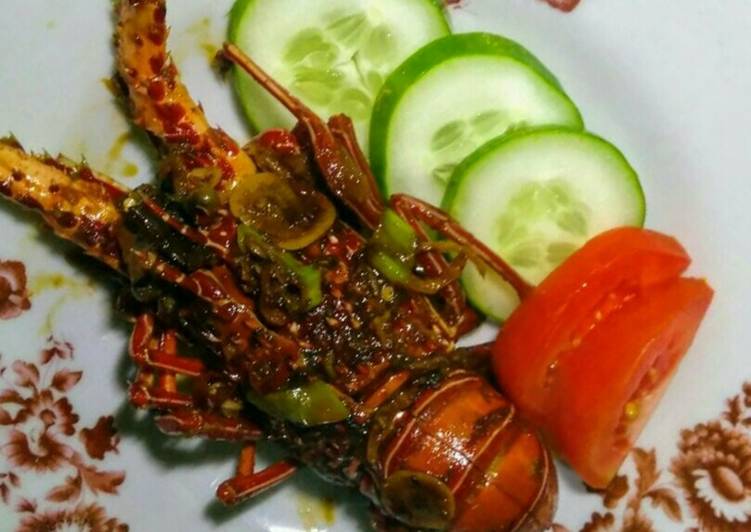 Cara Gampang Membuat Lobster Saos Padang yang Enak