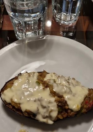 Una foto de Berenjenas rellenas con carne picada
