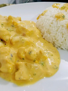 Una foto de Pechuga de pollo en crema de queso