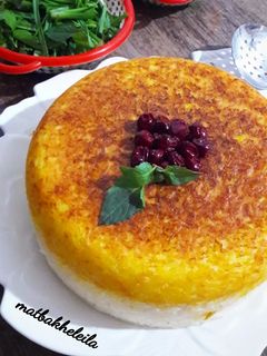عکسی از دستور تهچین آلبالو