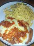 Milanesas a la napolitana con tallarines