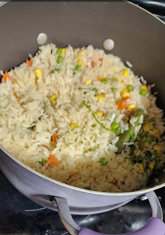 Una foto de Arroz Blanco diferente fácil y delicioso