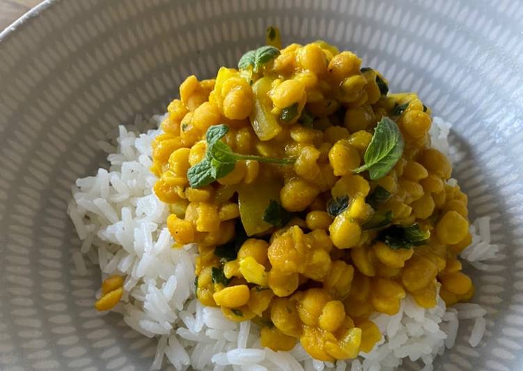 Dahl di piselli gialli