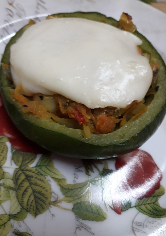 Una foto de Zapallitos rellenos de puerro y zanahoria