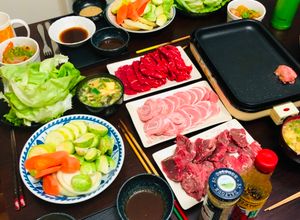 Una foto de Barbacoa coreana a la plancha de hierro eléctrica Japonés JYAKINIKU🇺🇾🇯🇵焼き肉Hotplate