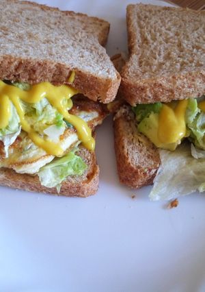 A picture of Egg Deluxe Sandwich Version with leftovers.
