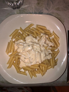 Una foto de Fideos con salsa de queso crema