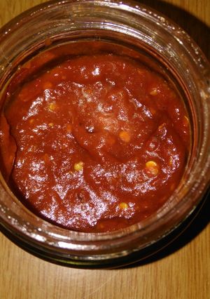 A picture of Homemade pizza sauce.