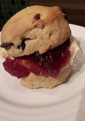 A picture of Sig's Simple Fruit Scones.