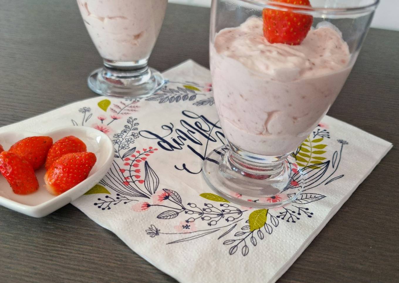 °Mousse aux fraises°