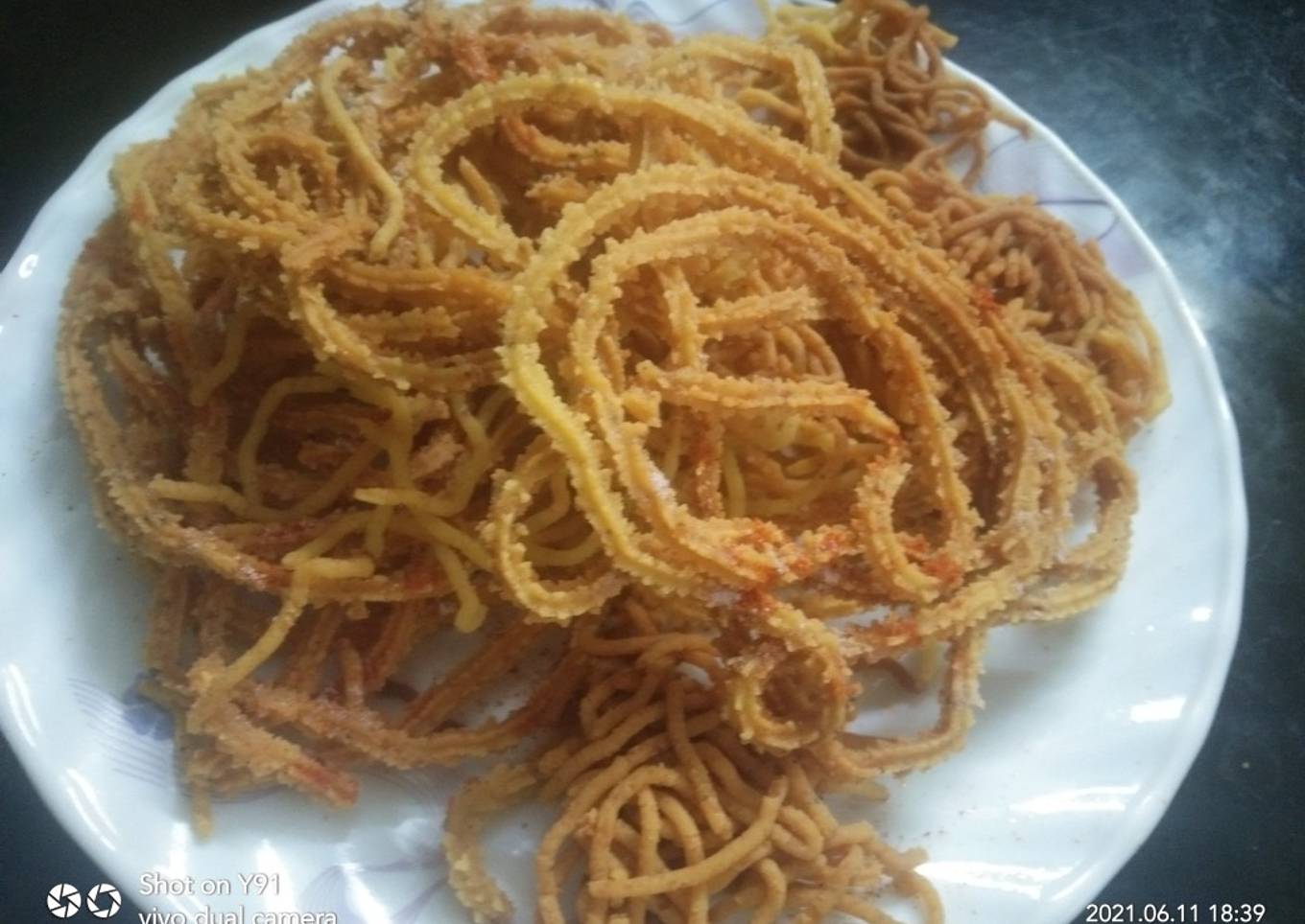 RiceÂ FlourÂ AndÂ UradÂ Dal Chakli