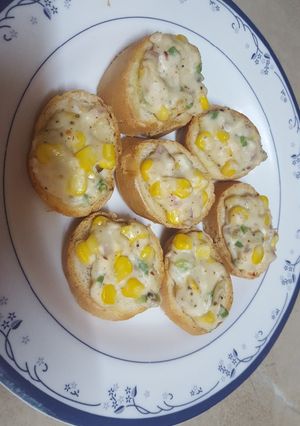 A picture of Corn cheese bread.