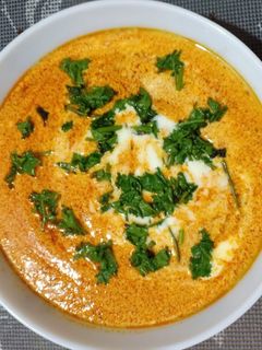 દહીં તીખારી (Dahi Tikhari Recipe In Gujarati) રેસીપી મુખ્ય ફોટો