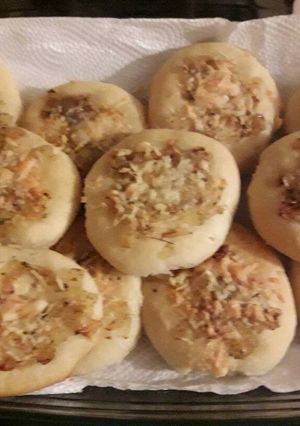 Una foto de Pizzetas con harina con levadura
