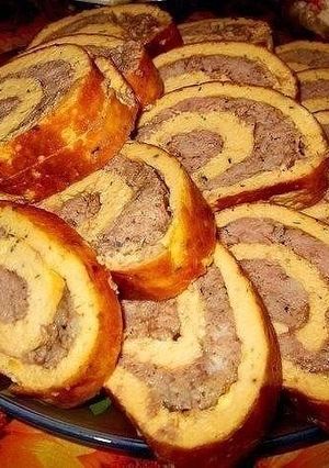 Фото Необычный мясной рулет.
