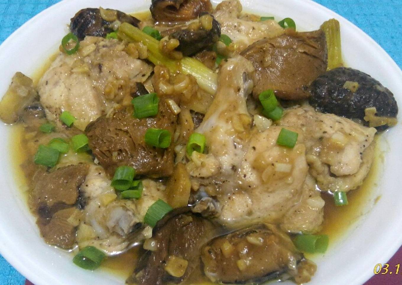 Steamed Chicken and Mushroom