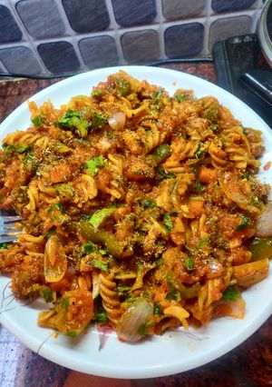 पास्ता (pasta recipe in Hindi) रेसिपी मुख्य फोटो