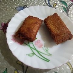 A picture of Dahi Bread Roll.
